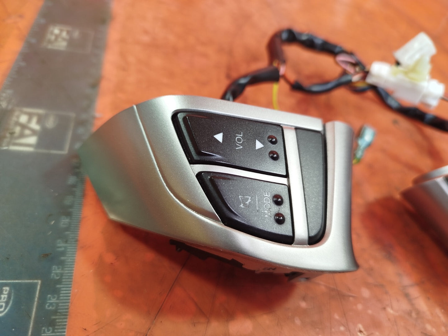 ✅SSANGYONG KORANDO STEERING WHEEL CONTROLS 200008346 + WARRANTY xAA