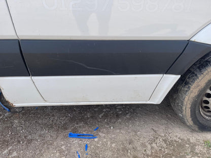 ✅VW CRAFTER CR35 2.0 DIESEL 2015 FRONT RIGHT DOOR BARE WHITE Warranty A275