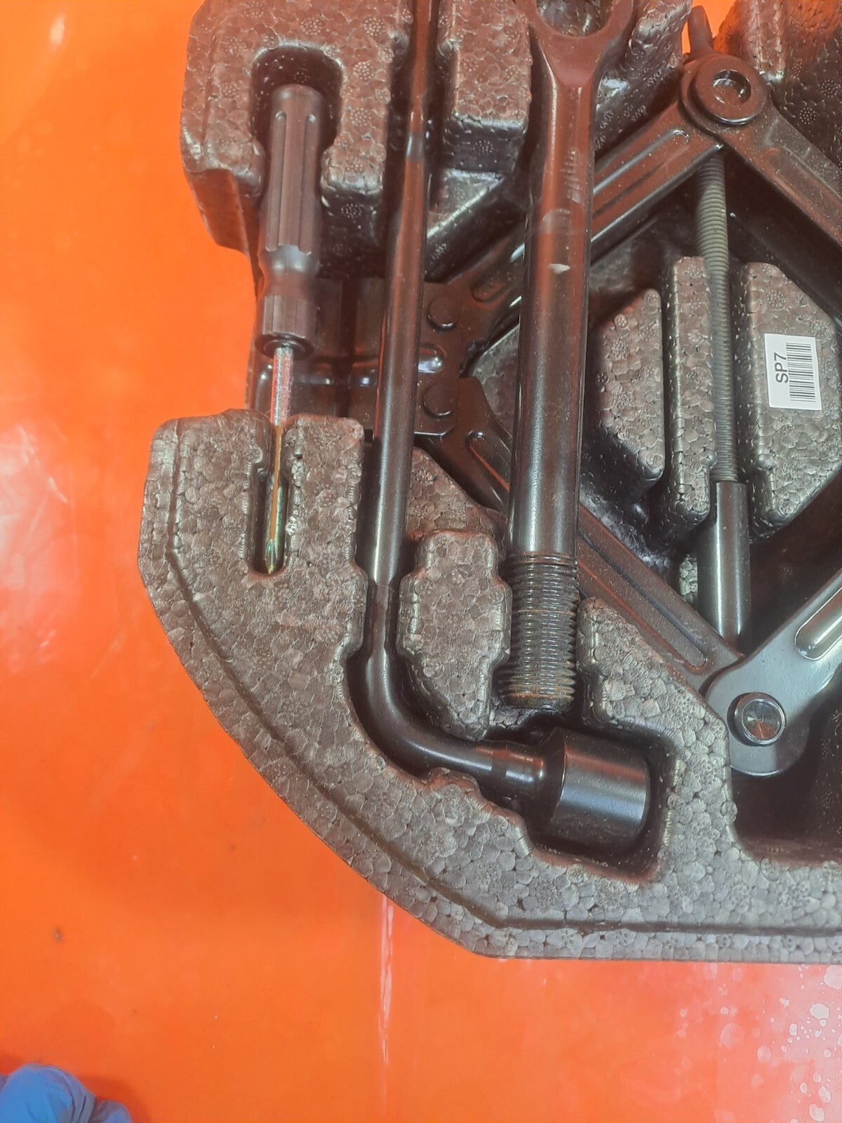 ✅HYUNDAI KONA 1.0 PETROL 2019 EMERGENCY LIFTING JACK TOOL KIT & FOAM Warranty