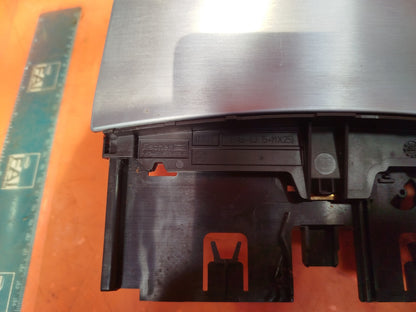 ✅MERCEDES C250 W204 2.1 DIESEL 2011 CENTER CONSOLE ASHTRAY BOX A2046801350 A283
