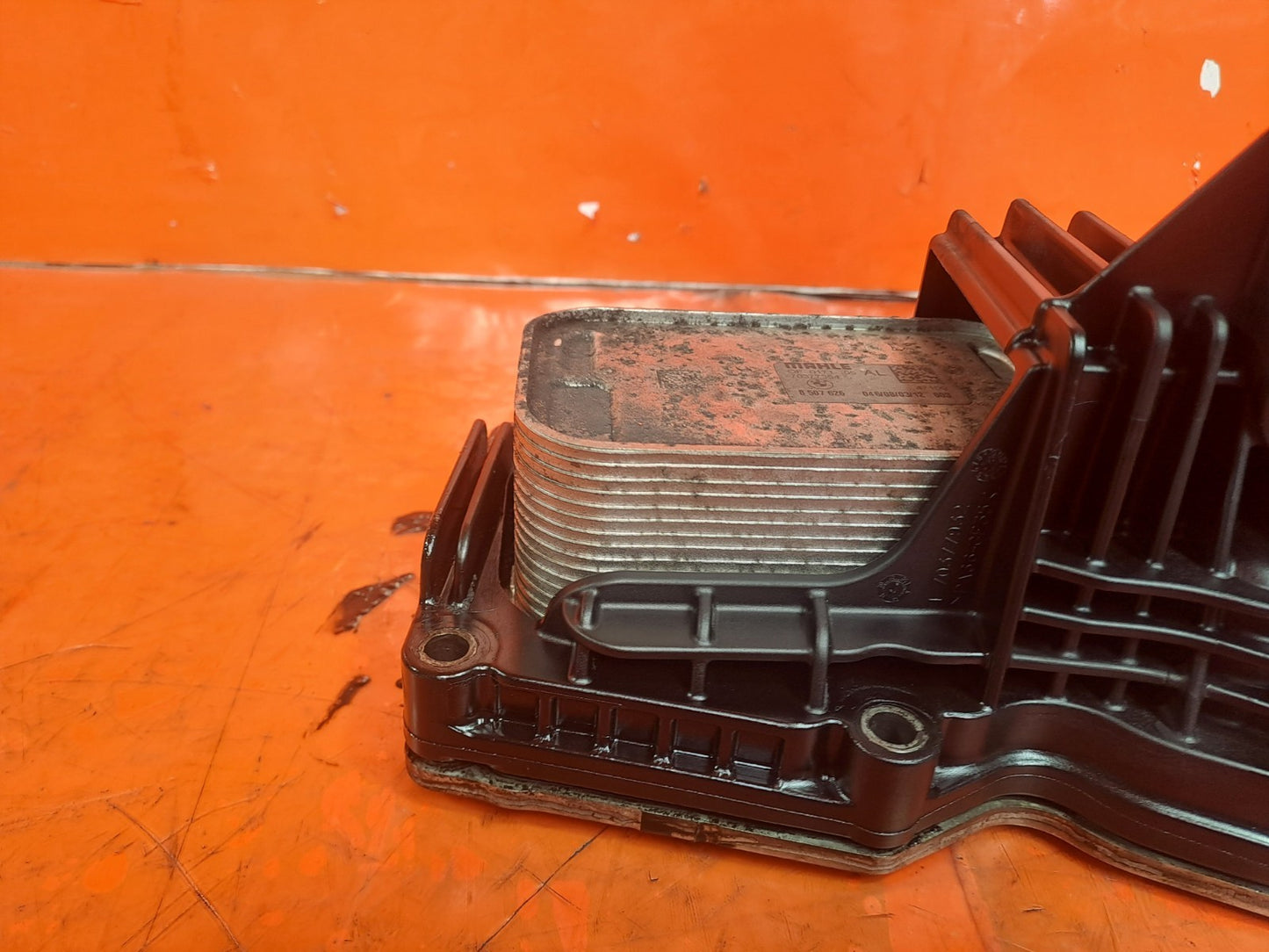 ✅BMW F20 116D URBAN 2.0 DIESEL 2012 N47D20K1 OIL COOLER FILTER HOUSING 8507626