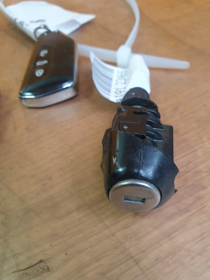 ✅VW GOLF MK8 1.5 PETROL 2022 PASSENGER AIRBAG SWITCH & KEY Warranty A191