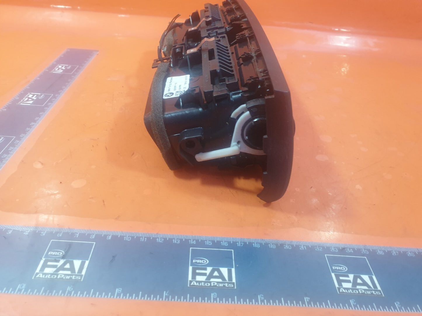 2013 BMW 1 SERIES F20 SPORT 1.6P DASH CENTER AIR VENT 9205357 + WARRANTY A233