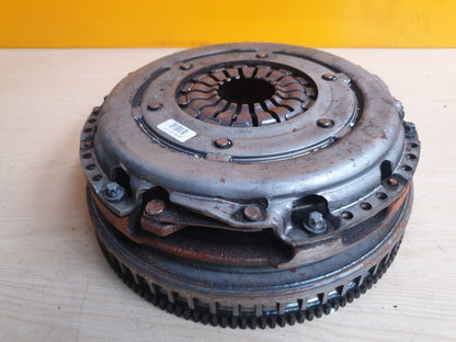 MERCEDES A-CLASS W177 1.3 PETROL 2019-2023 FLYWHEEL CLUTCH A2472500000 X00