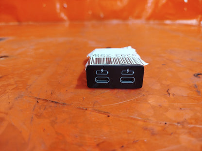 ✅2023 BMW 2 SERIES M SPORT F44 USB C SOCKET DUAL 8711938 + WARRANTY A293