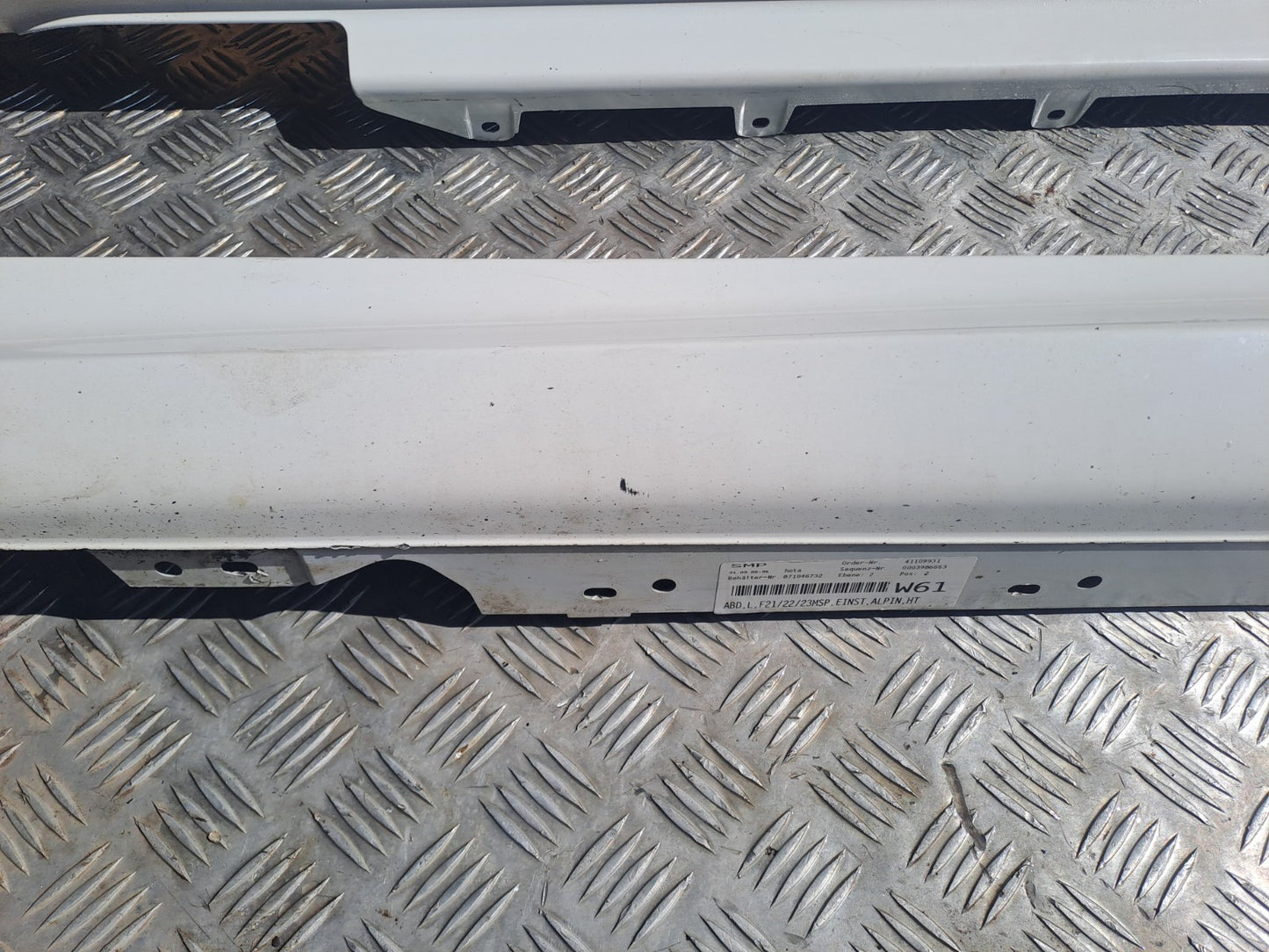 ✅BMW F21 118I M 1.6 PETROL 2015 SIDE SILL SKIRTS PAIR WHITE Warranty A298