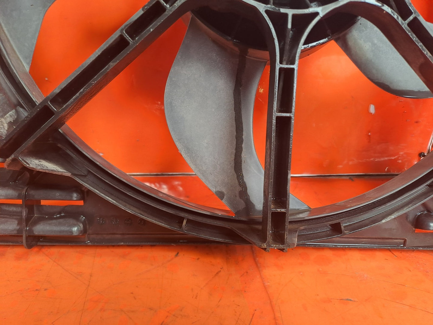 ✅SSANGYONG RODIUS TURISMO 2.2 DIESEL 2017 COOLANT RADIATOR FAN 21010-21171 A286