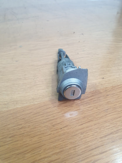 2019 SEAT ARONA FR 1.0P Ignition Barrel With Key 1K0905851 + WARRANTY A217