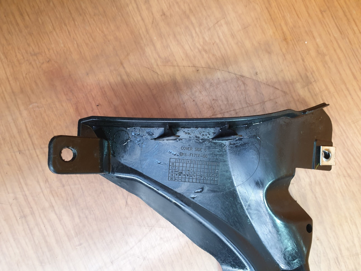 ✅YAMAHA YZF R125 PETROL 2020 INNER UNDER SEAT FAIRING PANEL BK6F171X00 Warranty