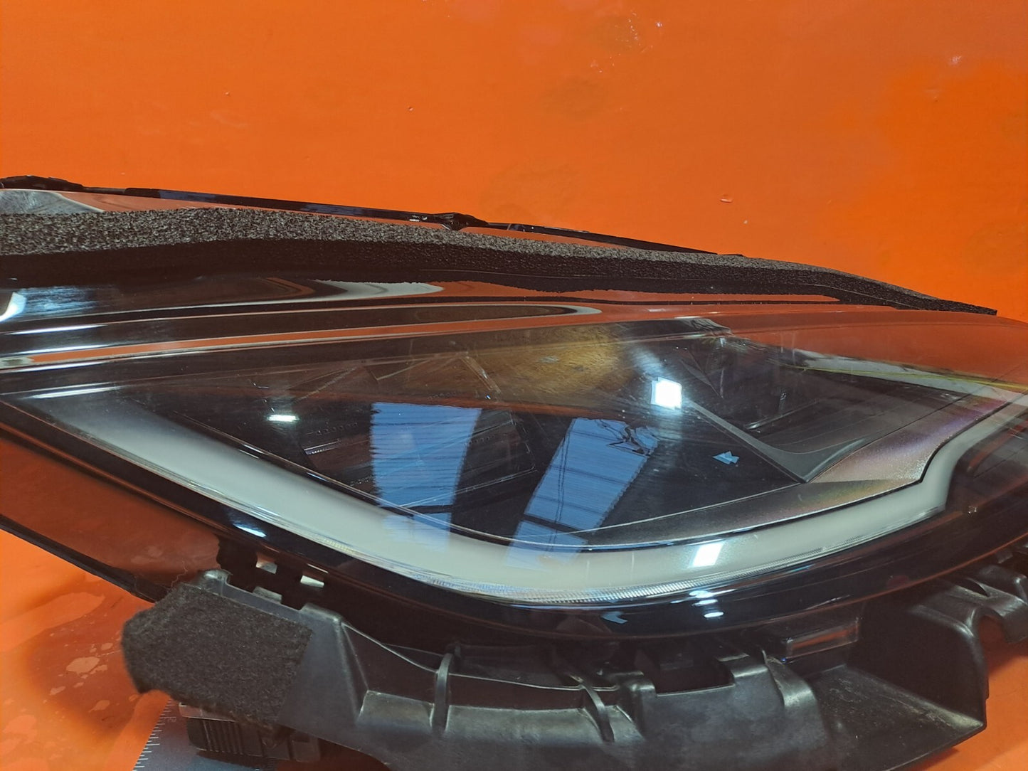 Tesla Model 3 Long 2024 Front Right LED Headlight 1760889-00-E Warranty A207