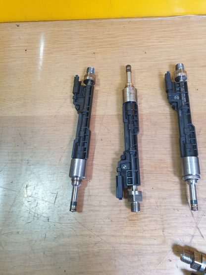 ✅2014 BMW 5 SERIES F11 4.4P FUEL INJECTORS SET 7645956 + WARRANTY A153