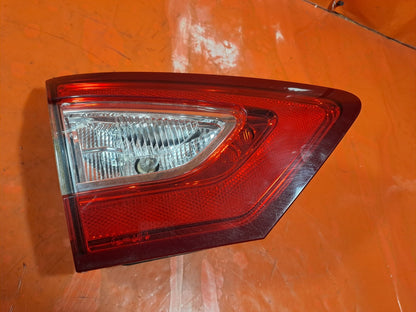 ✅FORD MONDEO TITANIUM MK5 2.0 DIESEL 2016 REAR LEFT & RIGHT INNER TAIL LIGHTS