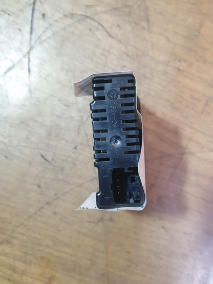 ✅VW GOLF MK8 1.5 PETROL 2022 REAR DOUBLE USB CHARGING PORT 2G6035954 Warranty