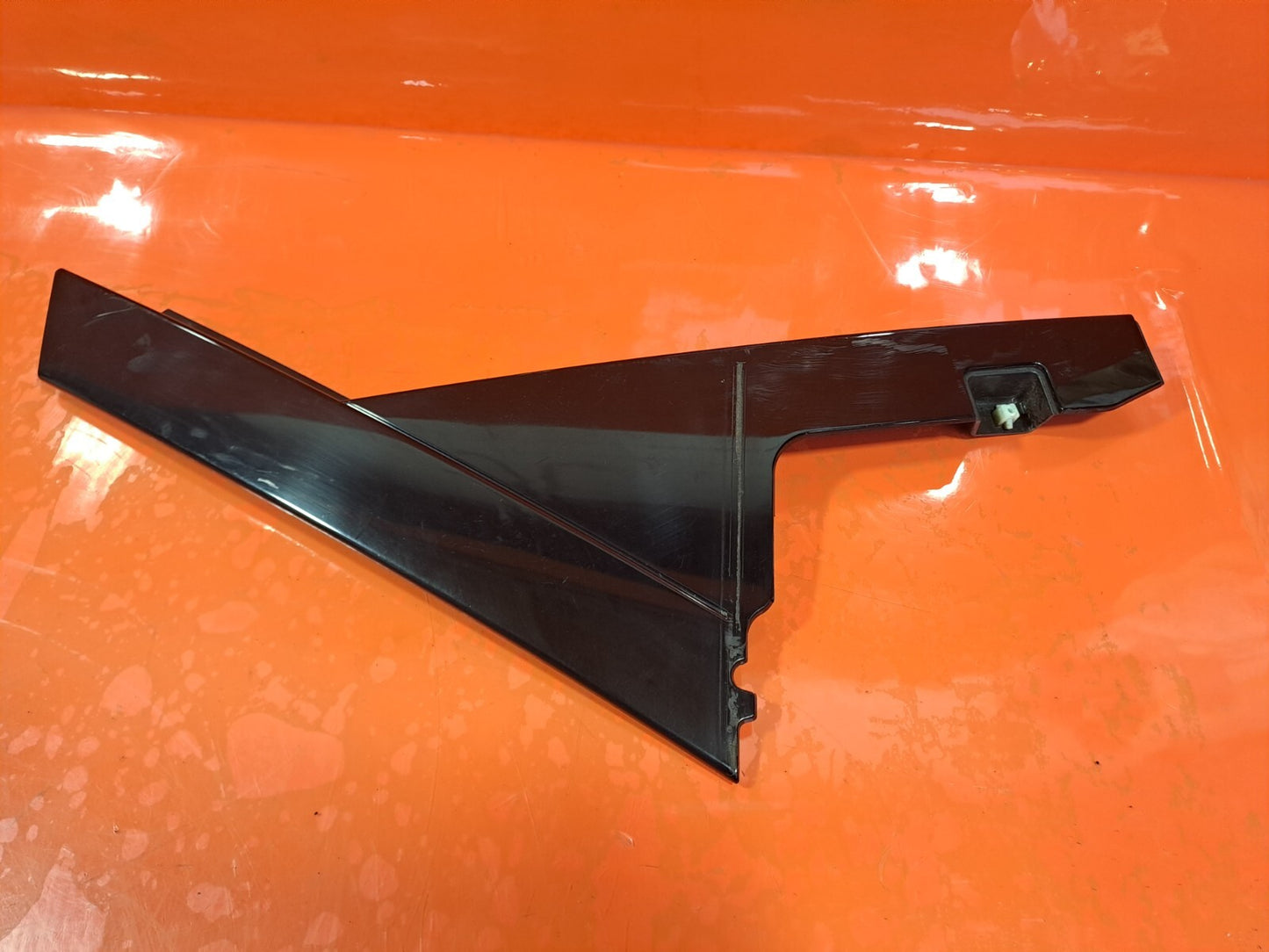 ✅JAGUAR F-PACE V6 3.0 PETROL 2017 REAR RIGHT DOOR C PILLAR TRIM HK83254A42AC