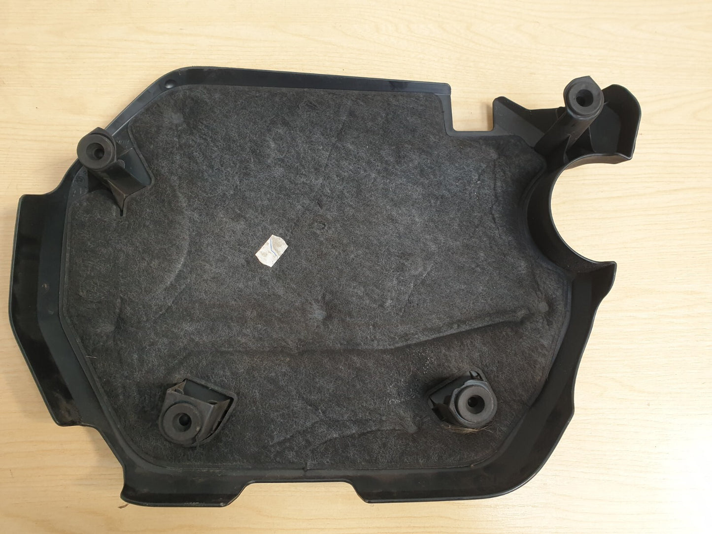 BMW F46 216D 1.5 DIESEL 2018 ENGINE COVER 8514201