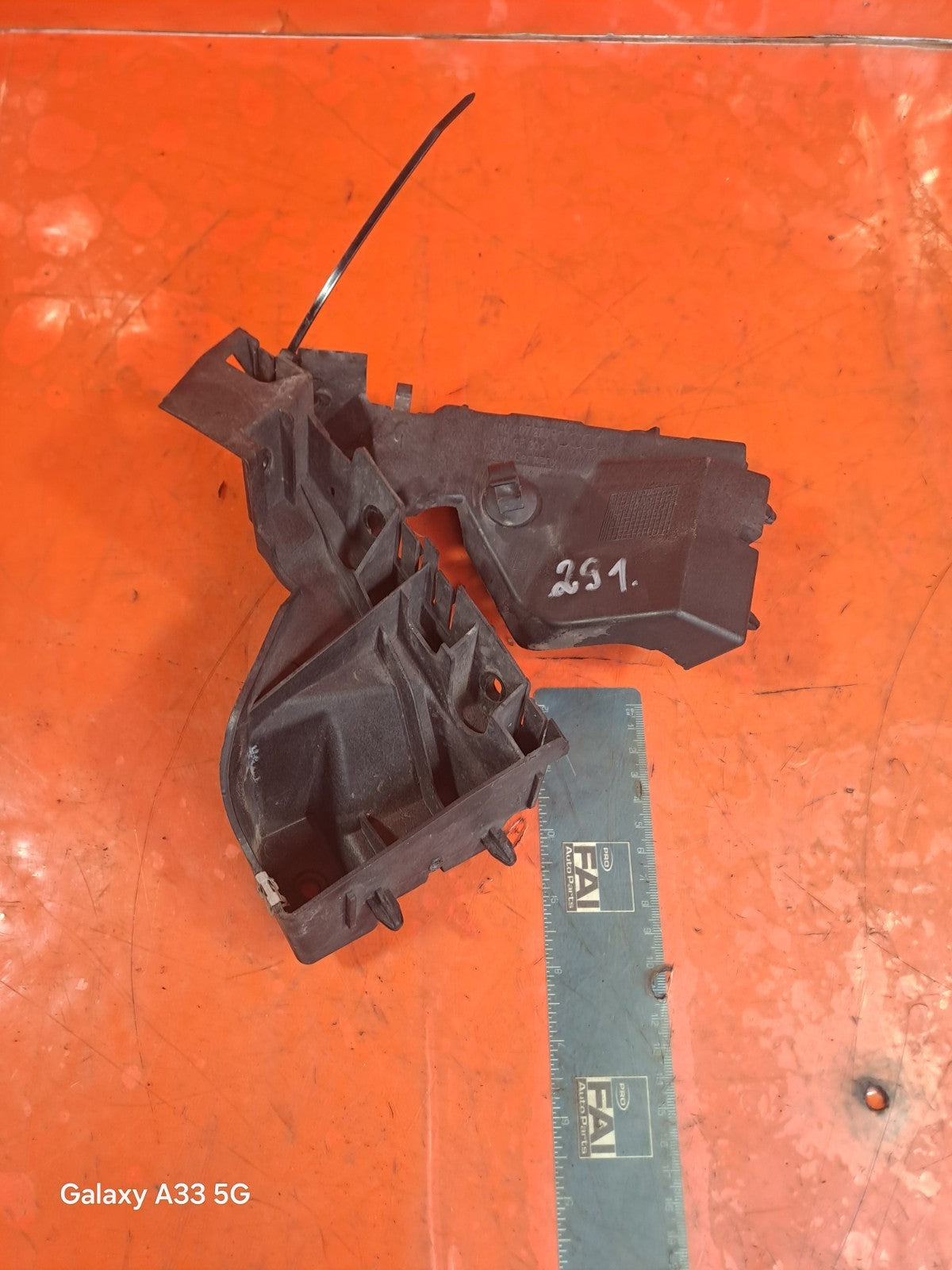 ✅AUDI Q5 S LINE 2.0 DIESEL 2012 FRONT BUMPER BRACKETS 8R0807283C 8R0807284C A291