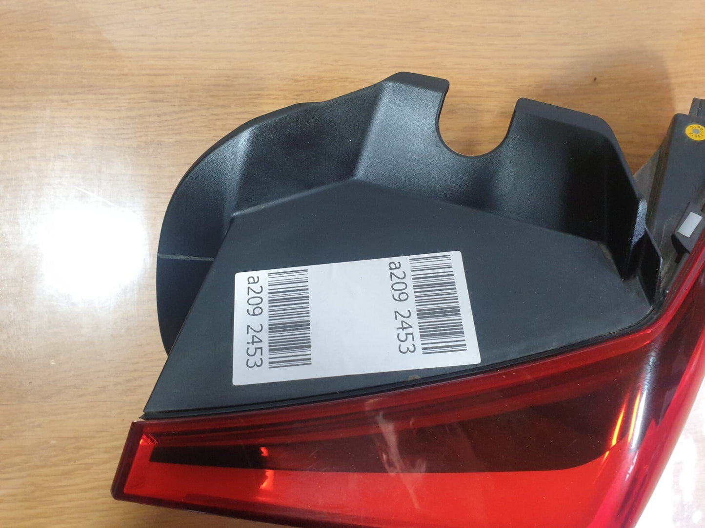 CUPRA BORN V2 Ev 2023 REAR RIGHT TAIL LIGHT 10E945096A Warranty A209