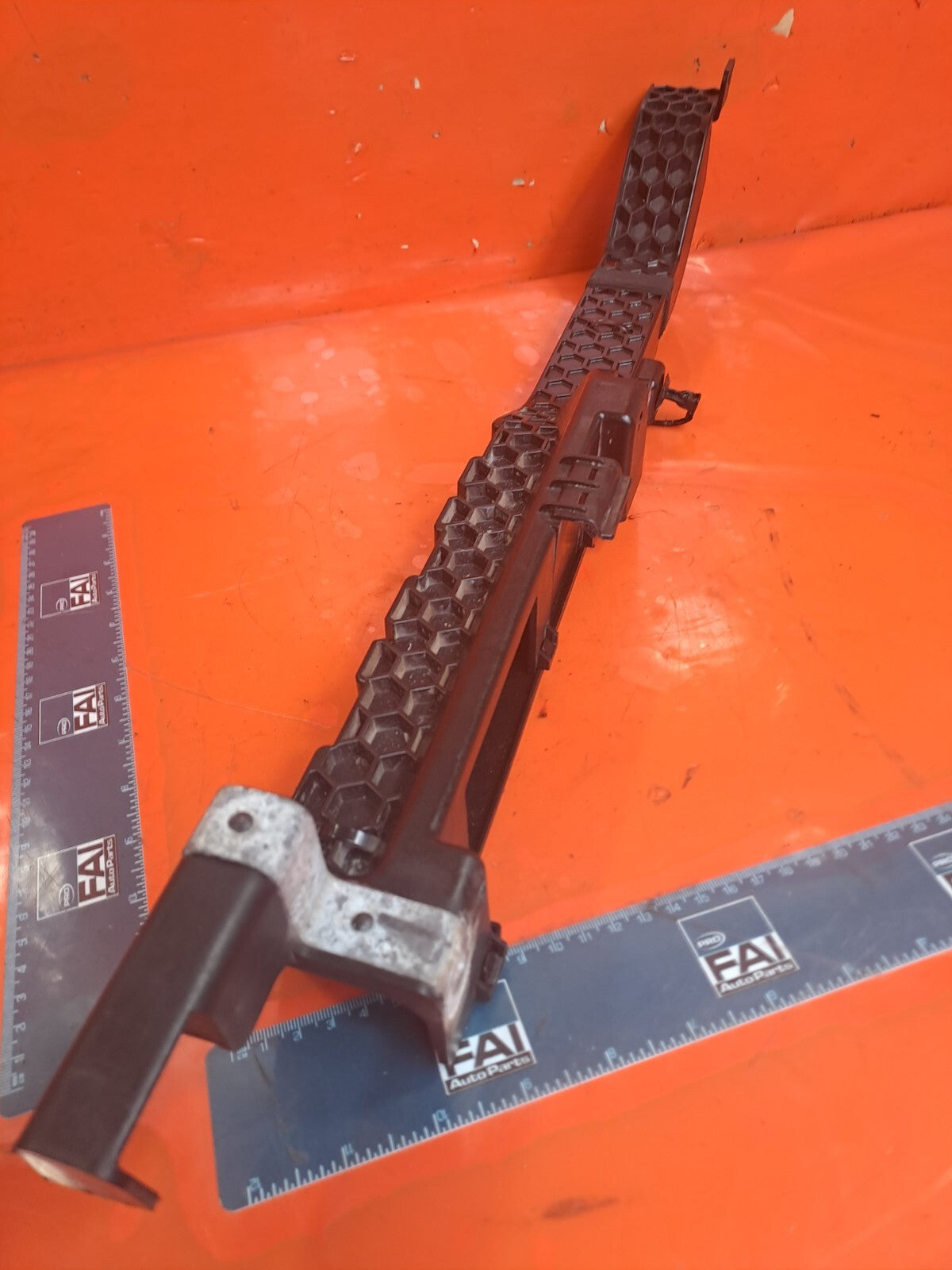 ✅TESLA MODEL 3 2022 FRONT BRACKET 1571377-00-B Warranty A241