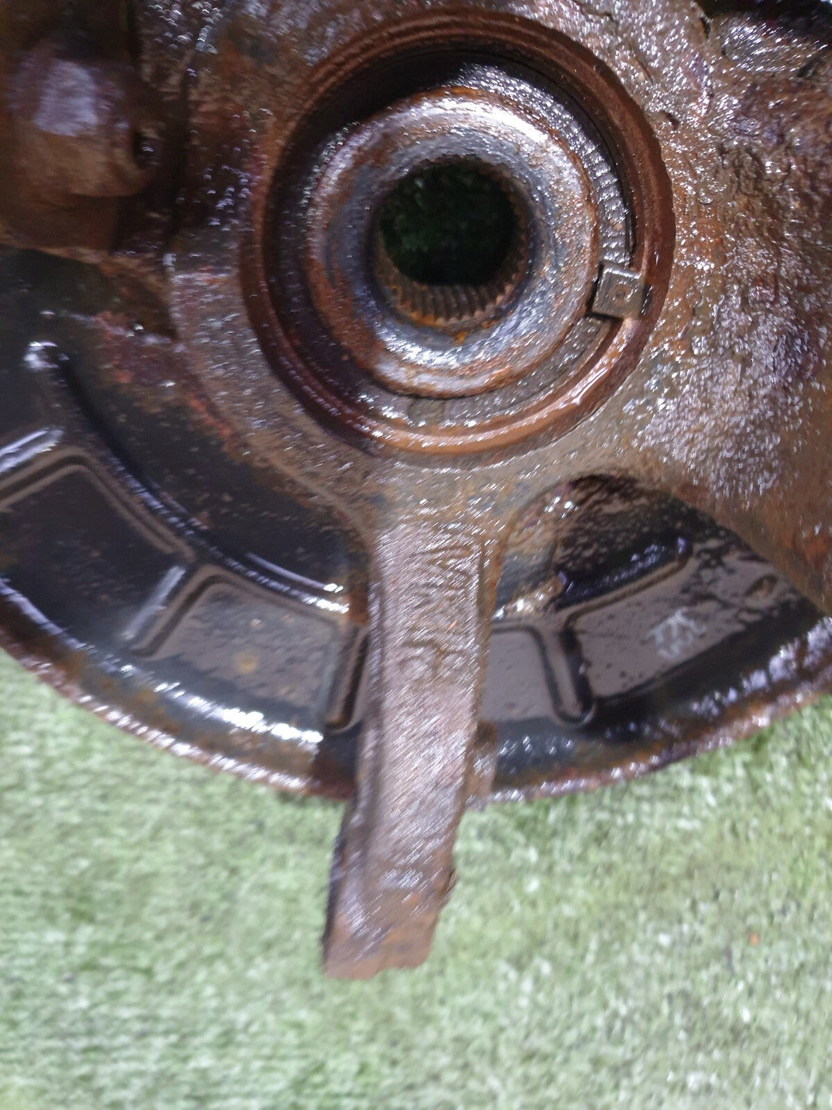 ✅2011 AUDI A1 SPORT 1.4P FRONT RIGHT SUSPENSION LEG HUB 6R0413031K WARRANTY A139