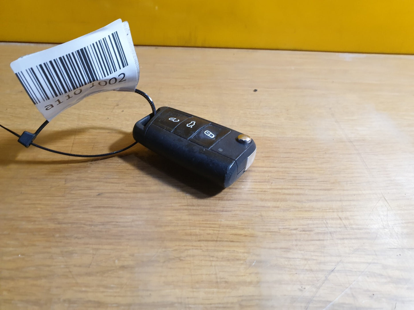 ✅2018 SKODA FABIA MONTE CARLO 1.0P 3 BUTTON REMOTE FLIP KEY FOB + WARRANTY A110