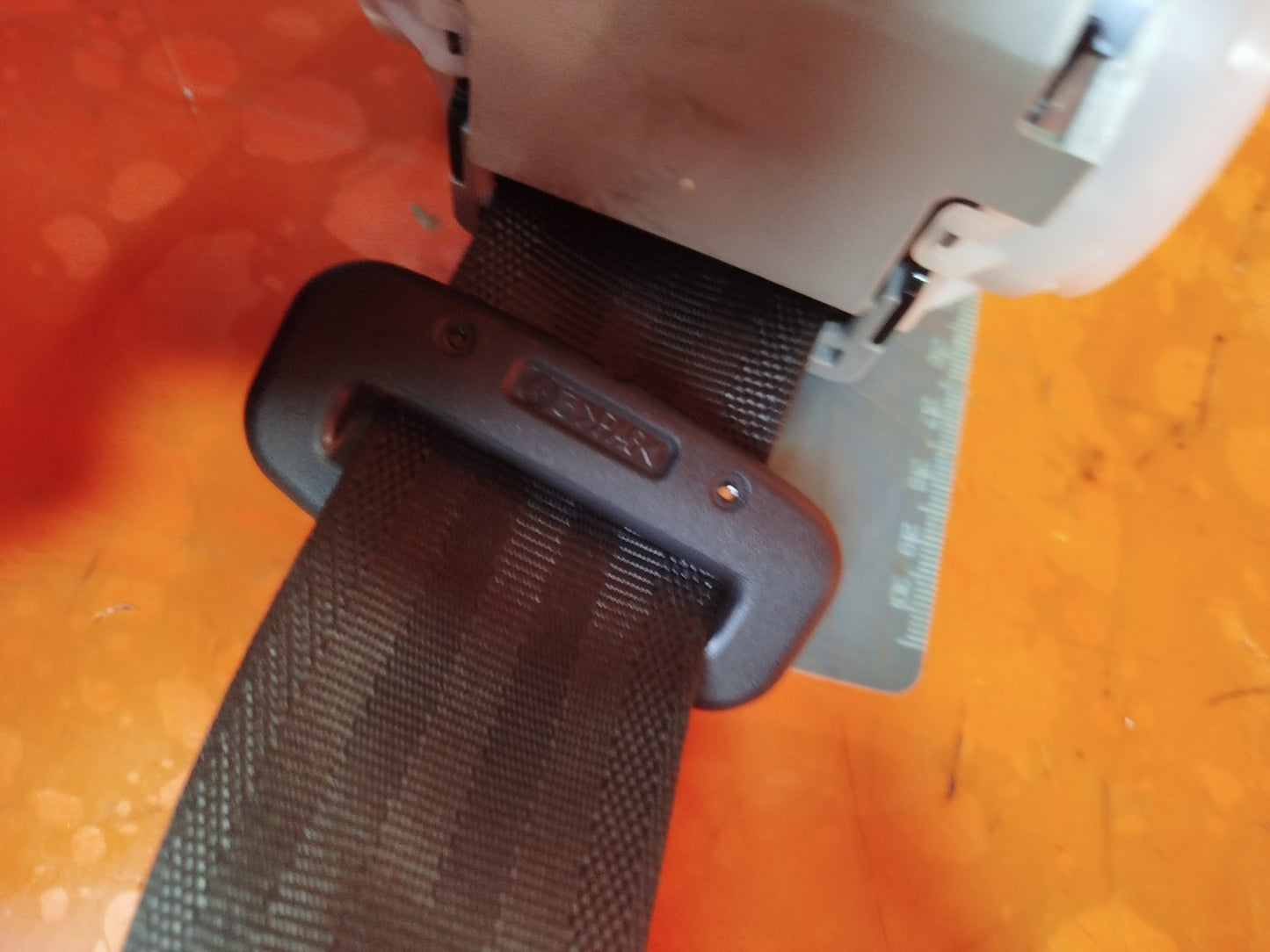✅SSANGYONG TIVOLI ELX REAR CENTRE MIDDLE SEAT BELT 75605-35000 Warranty xAA