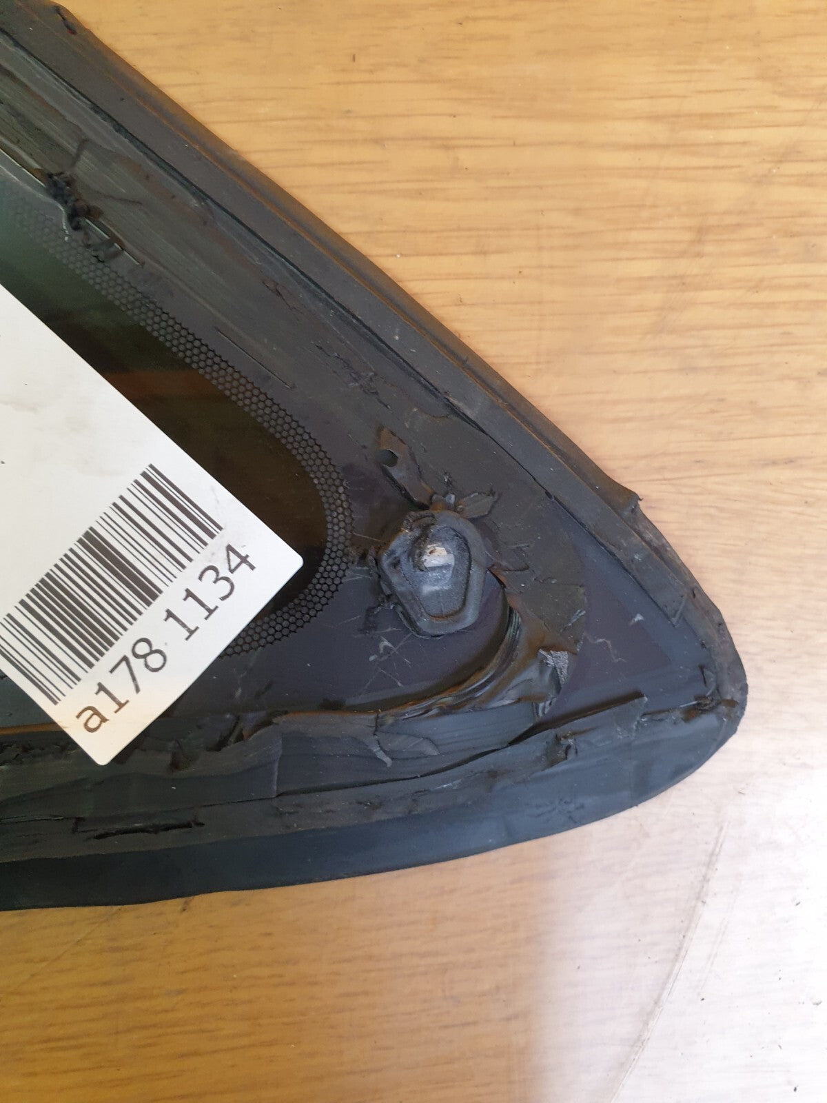 ✅2018 FORD FIESTA MK8 REAR RIGHT QUARTER GLASS H1BB-A29750-C*/D* + WARRANTY A178