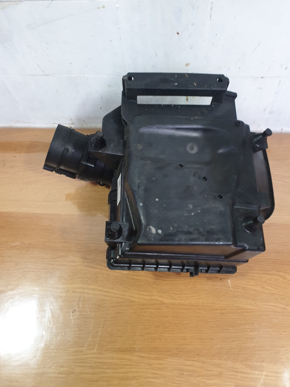 Mercedes B class W246 1.8 Diesel 2012 AIR FILTER BOX HOUSING A6450900001 A211