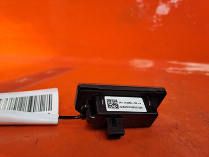 TESLA MODEL 3 LONG 2024 LICENCE PLATE LIGHT PAIR 1713282-00-A Warranty A207