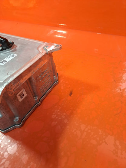 CUPRA LEON VZ2 1.4 PETROL 2023 BATTERY HIGH VOLTAGE CHARGER BOX 5QE915685C A227
