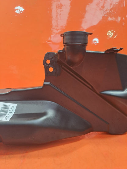 2024 TESLA MODEL 3 LONG WASHER BOTTLE 1739233-00-G + WARRANTY A207