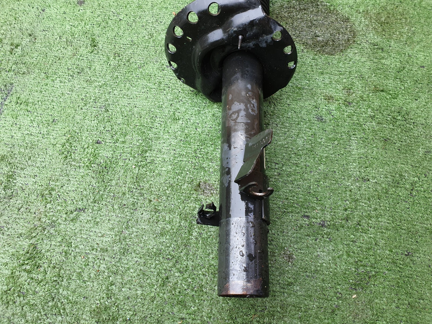✅LAND ROVER DISCOVERY SPORT L550 2.0 DIESEL 2018 FRONT RIGHT SHOCK ABSORBER A094