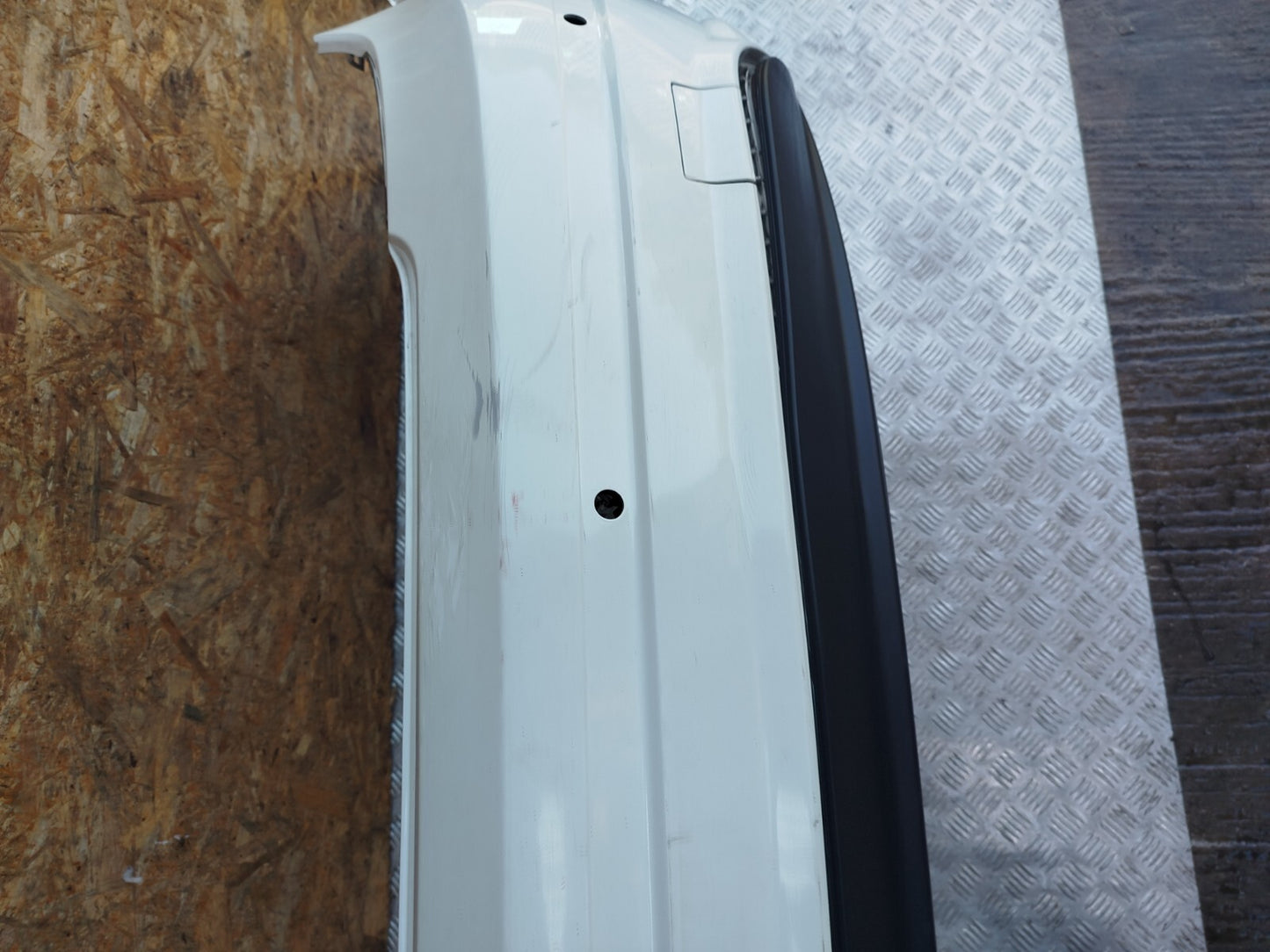 ✅2011 MERCEDES C CLASS W204 2.1 DIESEL REAR BUMPER WHITE 650 Scratches A283