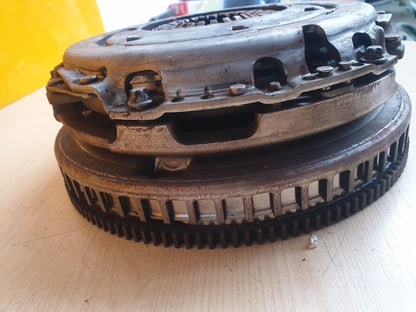 MERCEDES A-CLASS W177 1.3 PETROL 2019-2023 FLYWHEEL CLUTCH A2472500000 X00