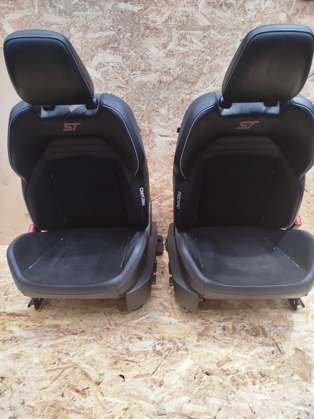 ✅2020 FORD FOCUS MK4 ST 2.3 RECARO  Genuine  LEATHER INTERIOR SEATS