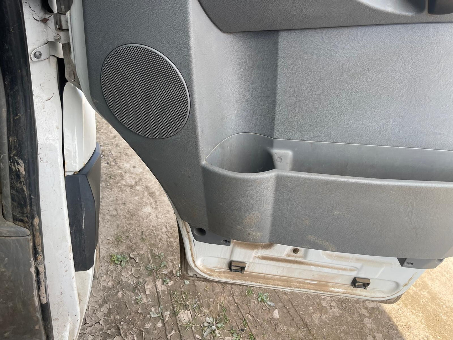 ✅VW CRAFTER CR35 2.0 DIESEL 2015 FRONT RIGHT DOOR BARE WHITE Warranty A275