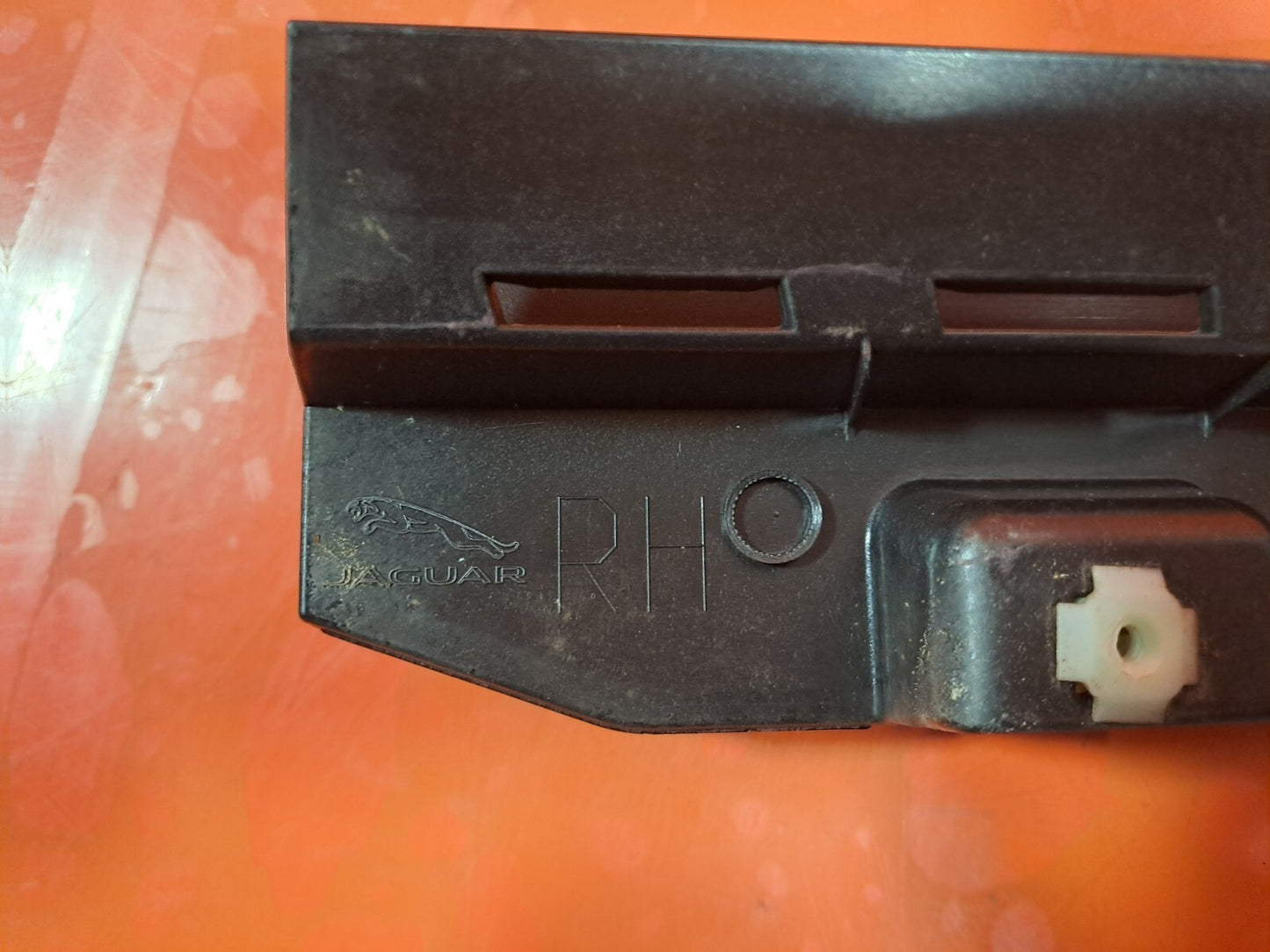 ✅JAGUAR F-PACE V6 3.0 PETROL 2017 REAR RIGHT DOOR C PILLAR TRIM HK83254A42AC