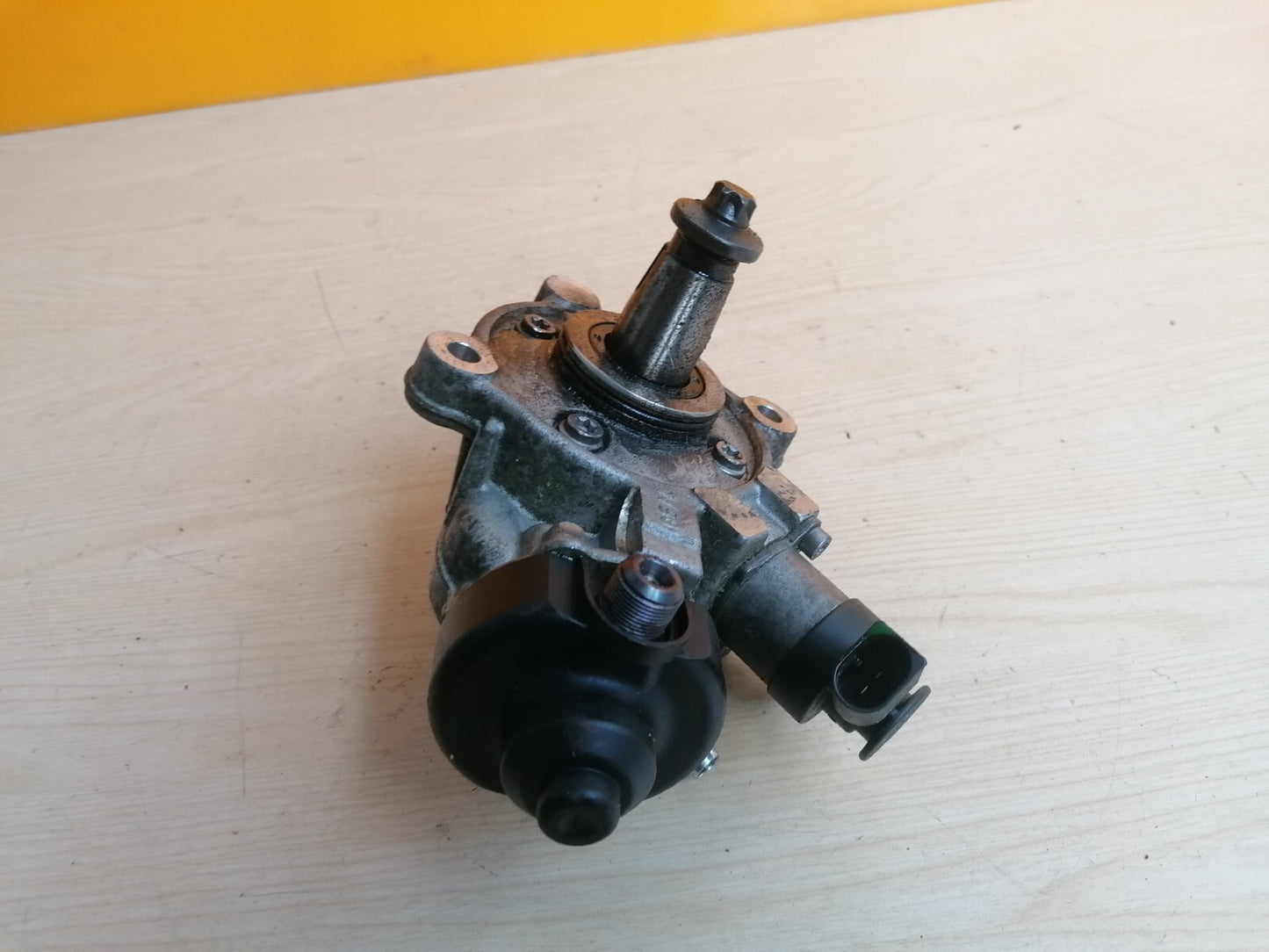 BMW 1 SERIES F20 1.6 DIESEL INJECTOR PUMP 0445010540 X00
