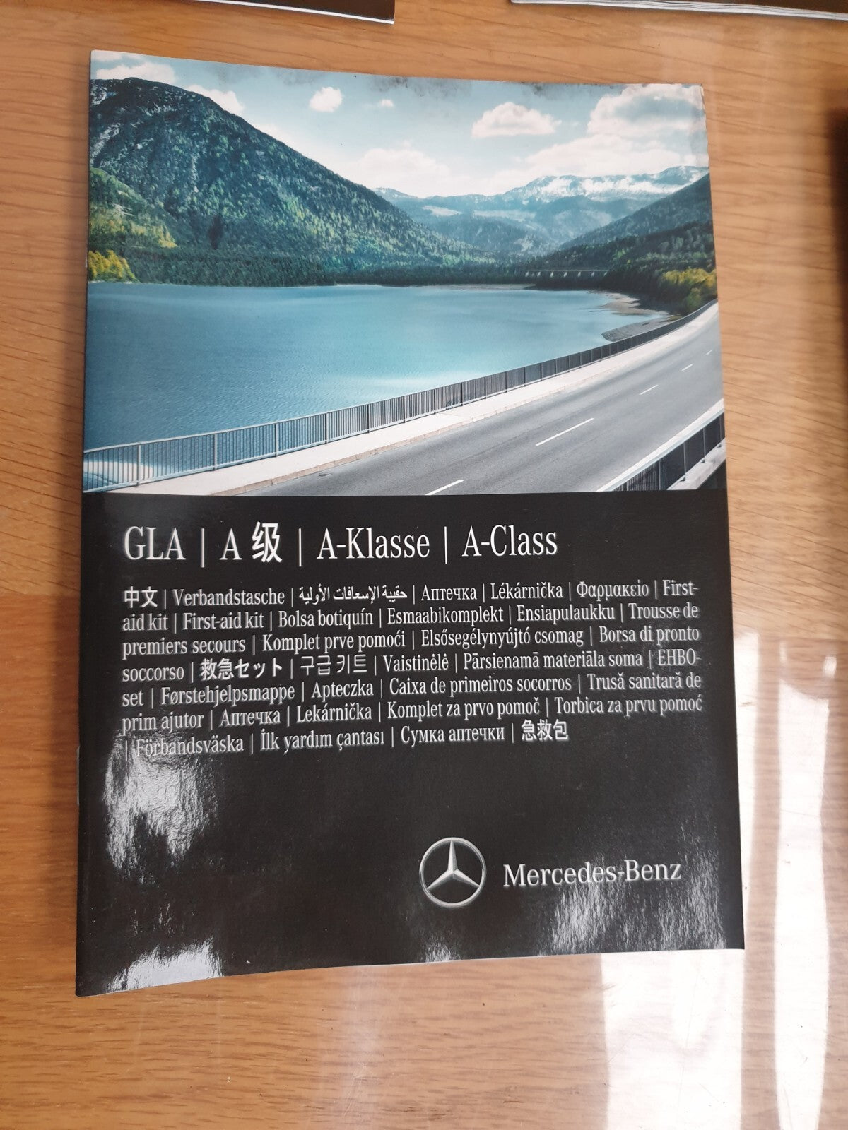 MERCEDES A CLASS GLA HANDBOOK OWNER MANUAL GUIDE Warranty X00