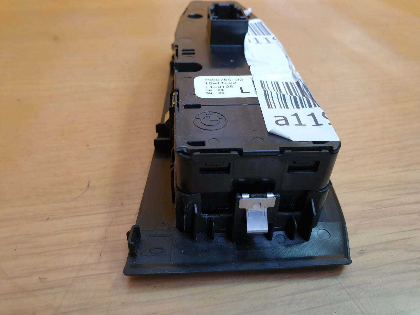 ✅2023 BMW 1 SERIES F40 SPORT 1.5D RIGHT DRIVER SIDE WINDOW CONTROL PANEL A119