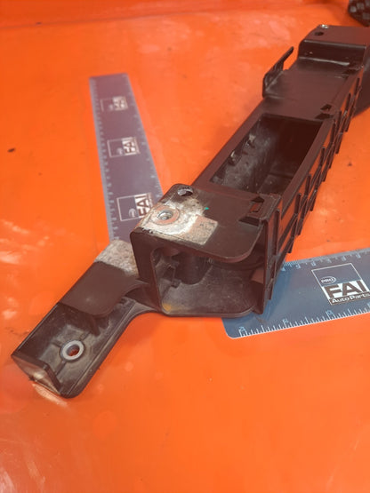 ✅TESLA MODEL 3 2022 FRONT BRACKET 1571377-00-B Warranty A241