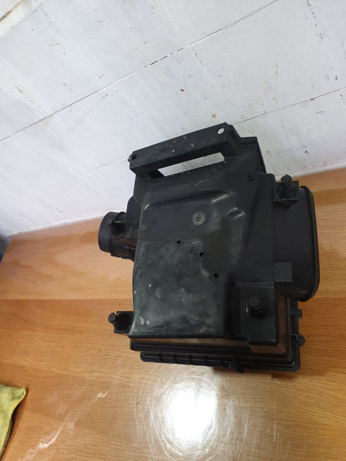 Mercedes B class W246 1.8 Diesel 2012 AIR FILTER BOX HOUSING A6450900001 A211