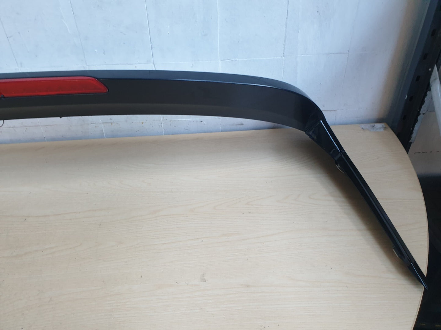 BMW F46 216D 1.5 DIESEL 2018 SPOILER REAR TAILGATE 7349464