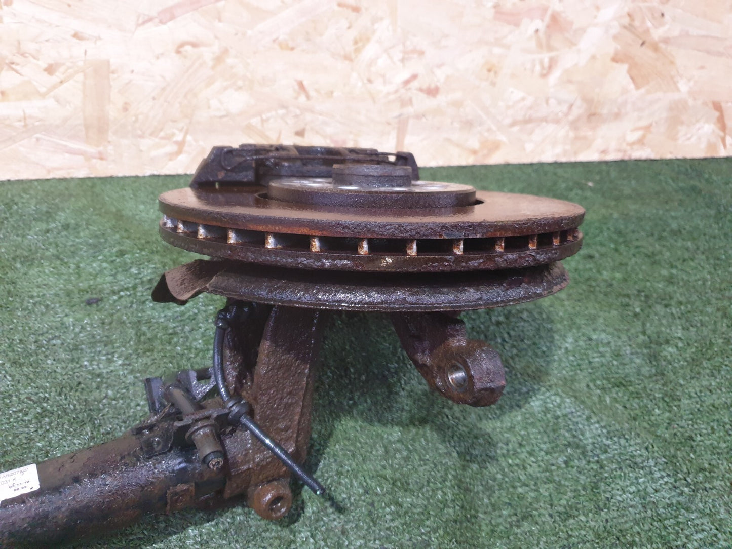 ✅2011 AUDI A1 SPORT 1.4P FRONT RIGHT SUSPENSION LEG HUB 6R0413031K WARRANTY A139