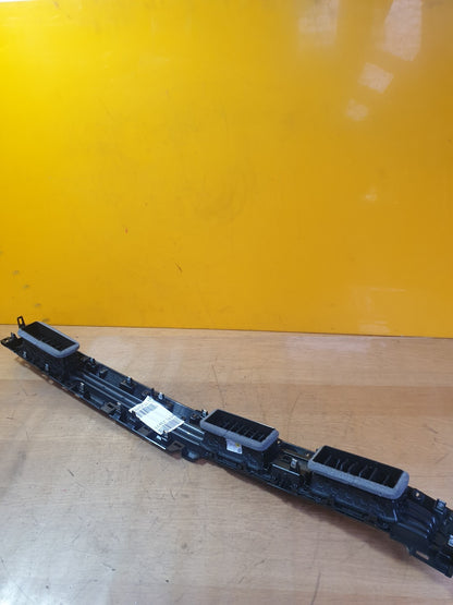 ✅VW GOLF MK8 1.5 PETROL 2022 HAZARD SWITCH & TRIM 5H0925200 Warranty A191