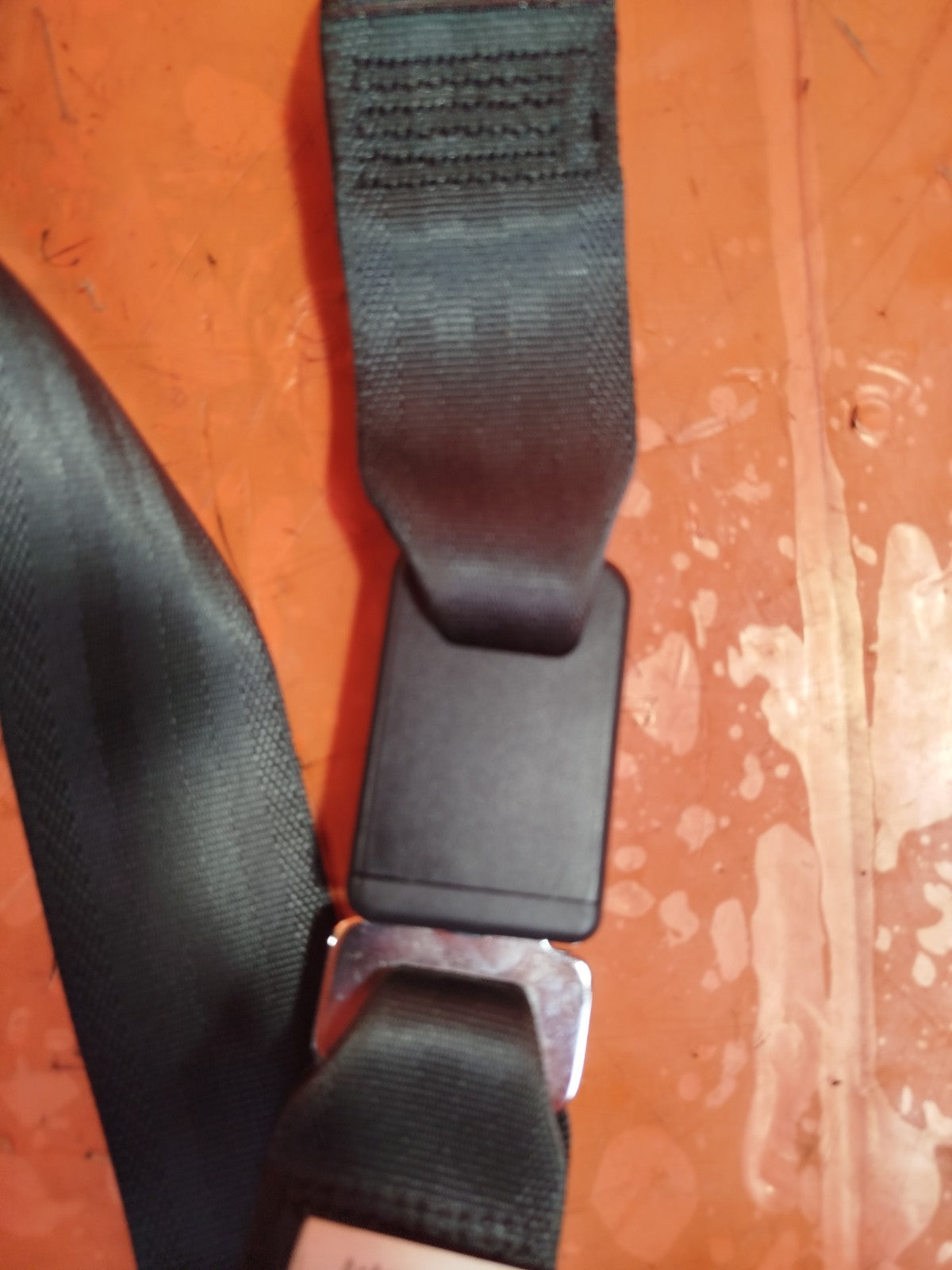 ✅SSANGYONG TIVOLI REAR CENTRE MIDDLE SEAT BELT 75605-35000 Warranty xAA