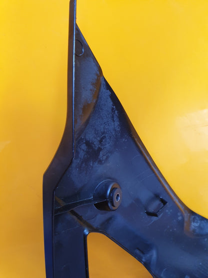 ✅YAMAHA YZF R125 2020 RIGHT SIDE LOWER FAIRING AND FRONT CENTRE V FAIRING PANEL