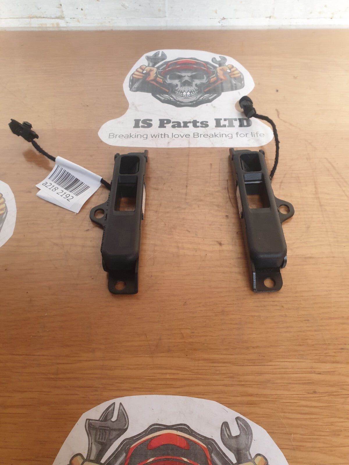 2012 AUDI A5 S LINE 2.0D CONVERTIBLE ROOF CATCH CLOSING ELEMENT PAIR A218