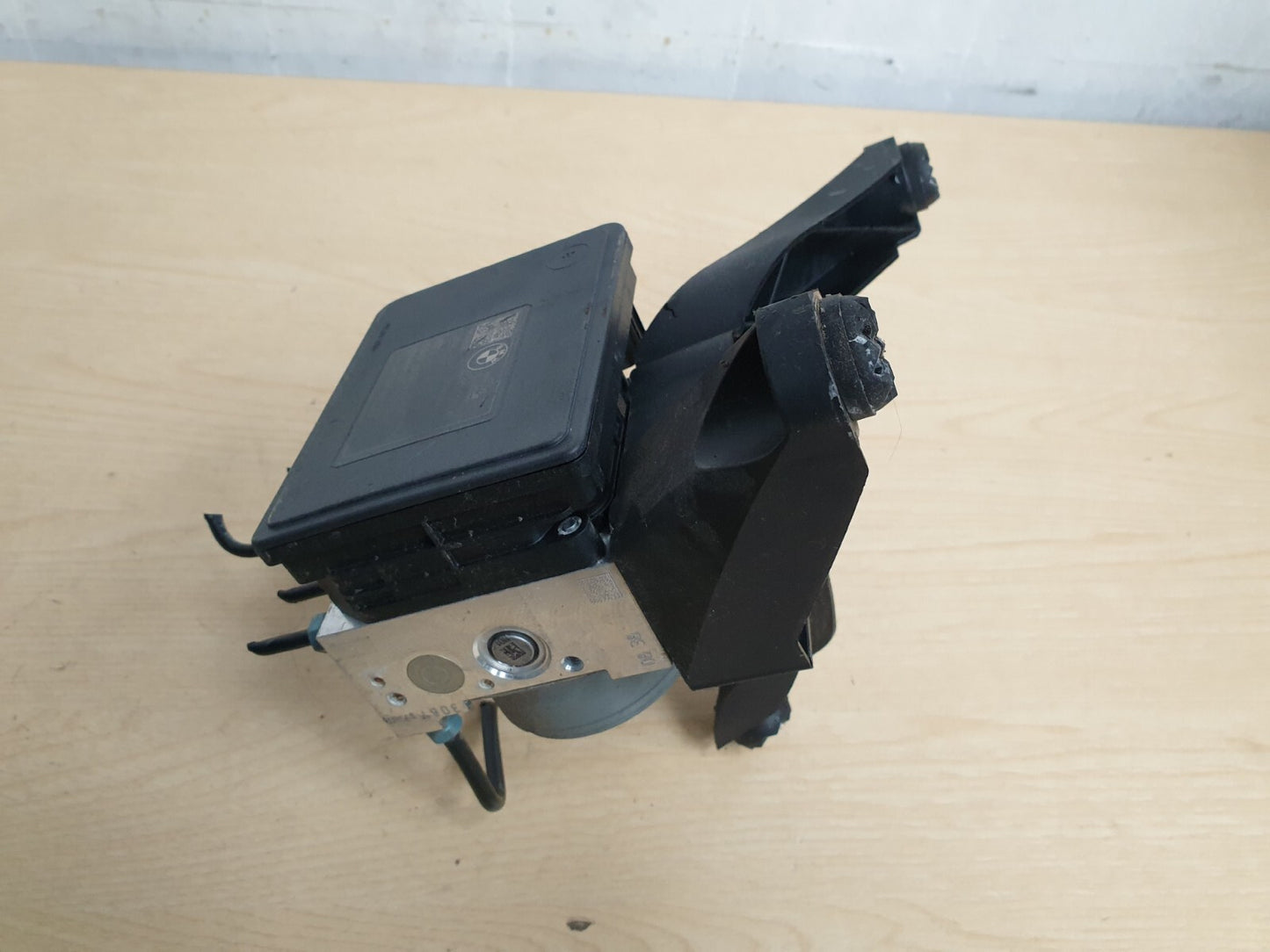 2018 BMW F46 216D 1.5 DIESEL ABS BRAKE PUMP 6891409 A036
