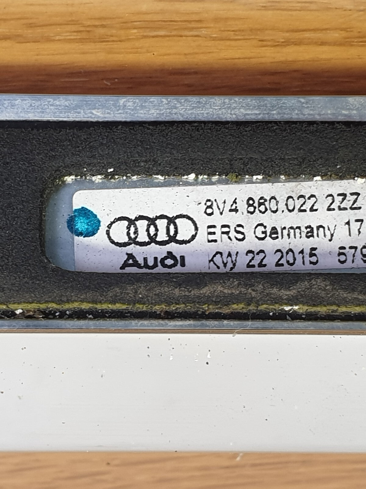 ✅AUDI A3 E-TRON 1.4 PETROL 2015 RIGHT CHROME ROOF RAIL 8V4860022 2ZZ Warranty
