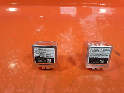 AUDI A5 CABRIO S LINE 2.0 DIESEL 2012 XENON BULB PAIR 9285335244 Warranty A218